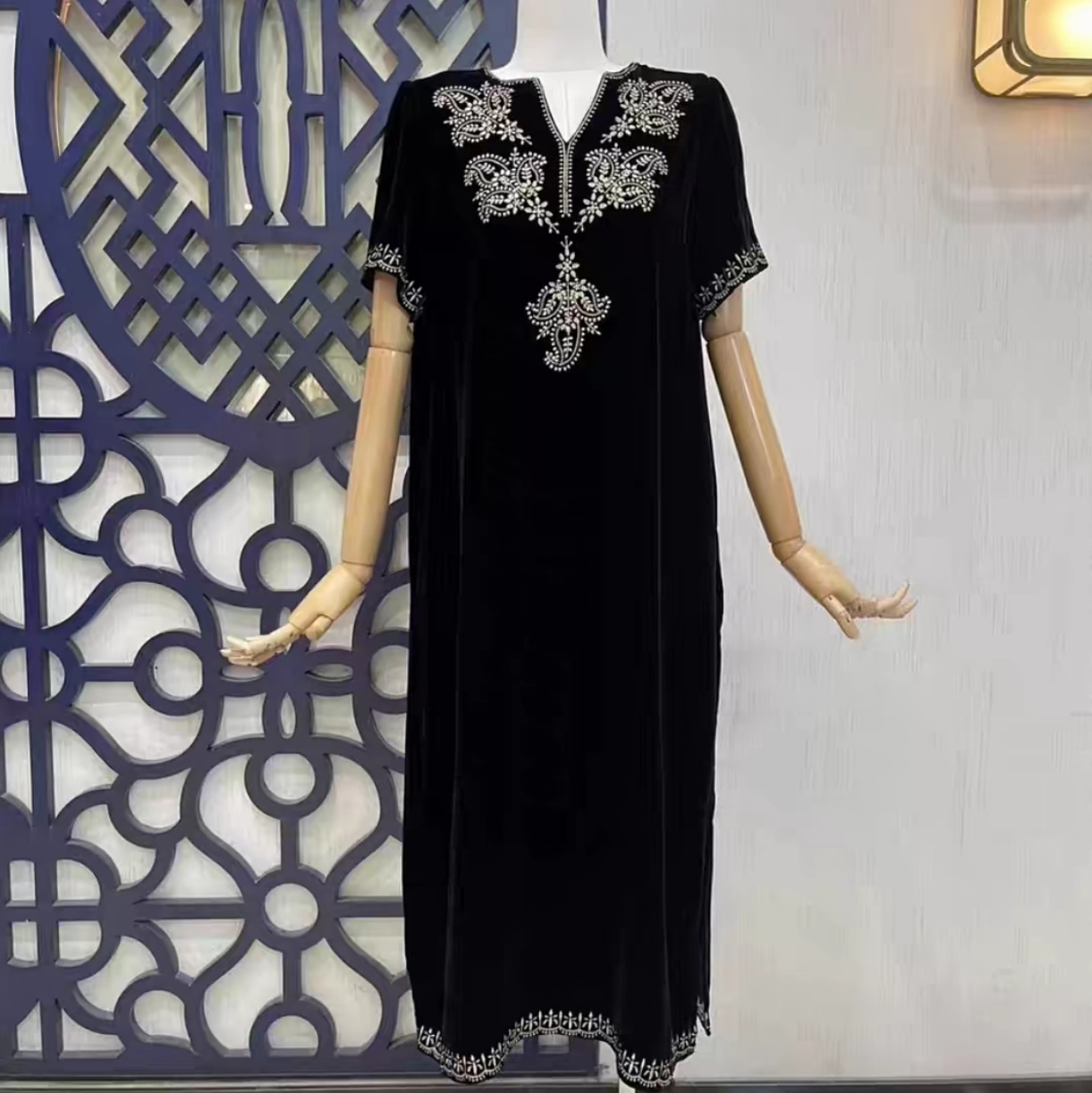 夏季裙子刺绣长裙连衣裙时尚黑色短袖旗袍中长裙正宗连衣裙