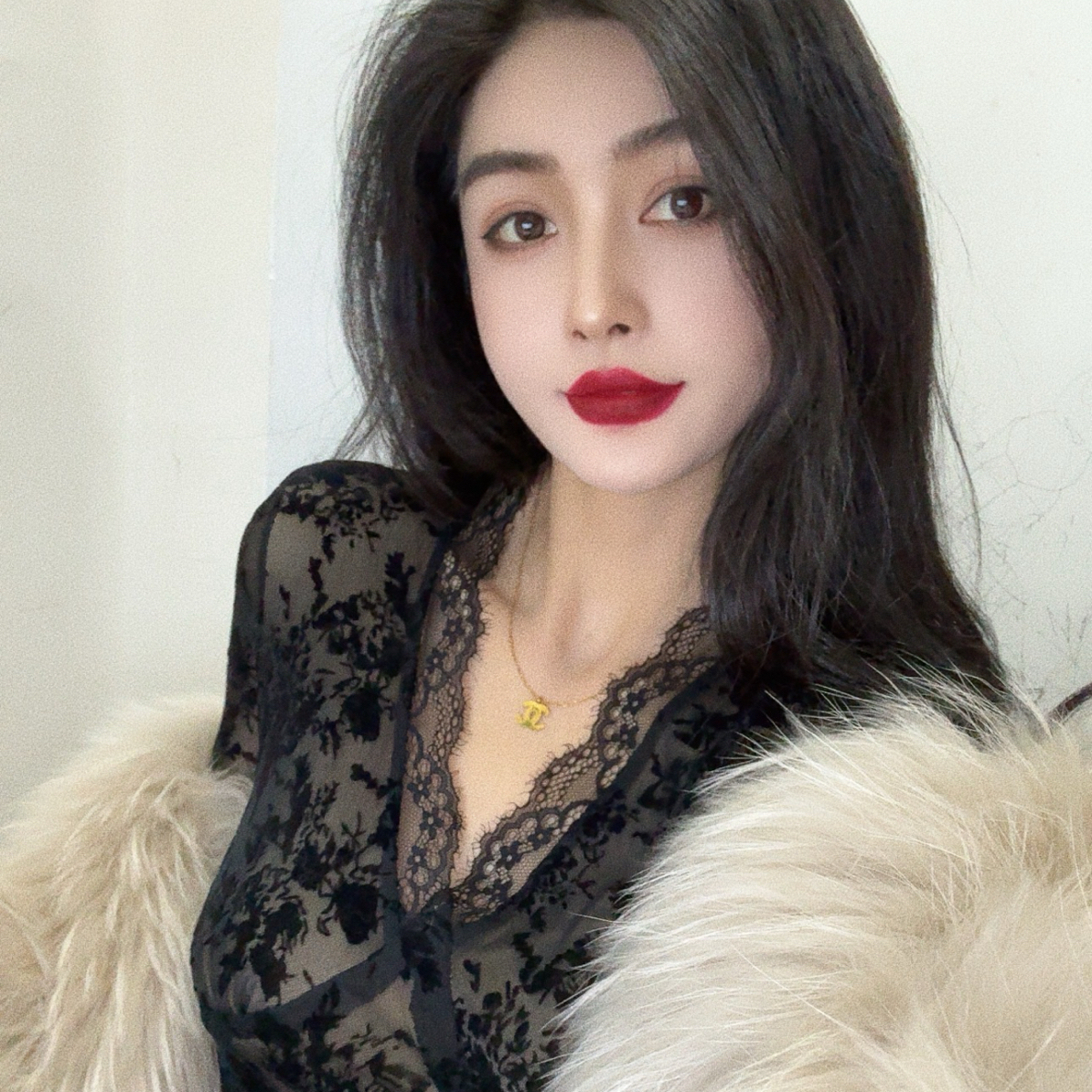 82688#新品定制秋冬女人味修身显瘦气质蕾丝打底衫加绒