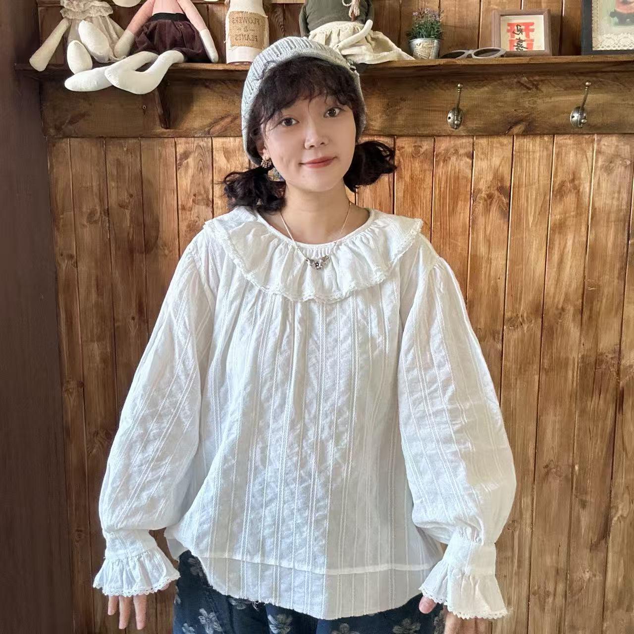 花花推荐三色荷叶领花苞袖长袖小衫