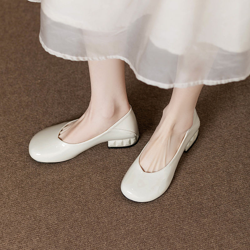 羊皮版真皮欧洲站豆豆鞋圆头低跟时尚一脚蹬简约单鞋女漆皮小皮鞋