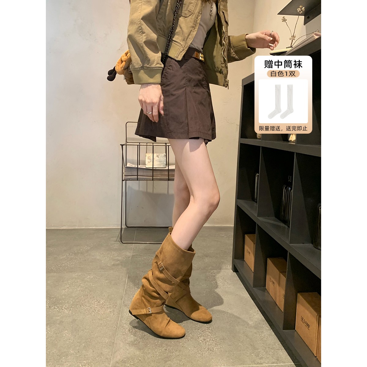 葡萄妈studiolee 增高6cm~ 扣带褶皱显瘦中筒靴女