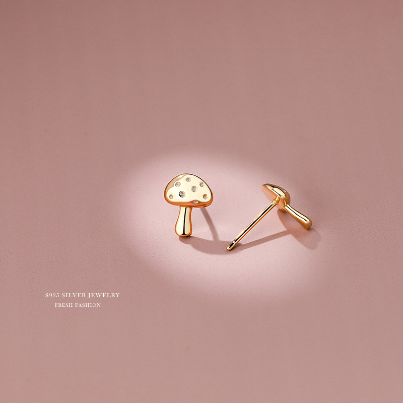 足银耳饰 小蘑菇耳钉女纯银个性韩版小众设计感轻奢潮流迷你耳饰
