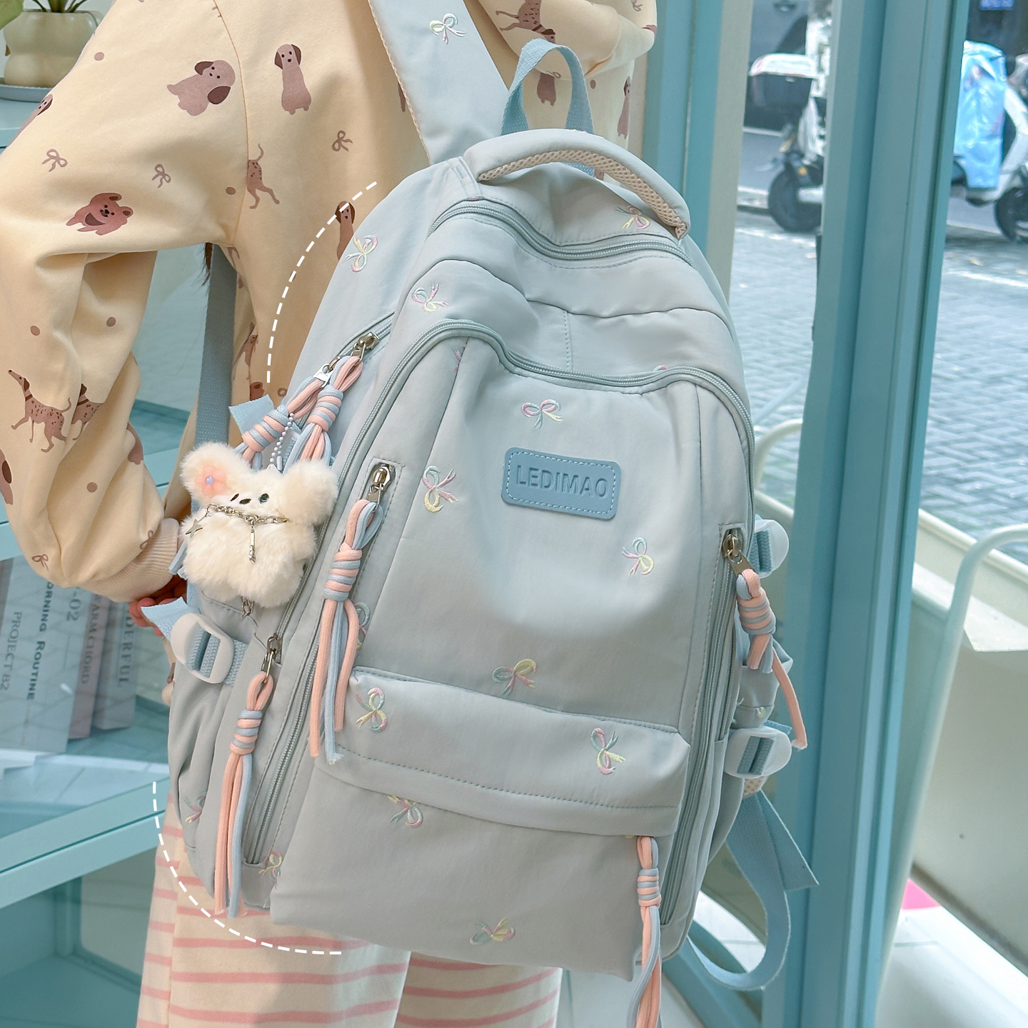 高颜值小清新书包女初高中学生小众设计蝴蝶结双肩包女小学生轻便