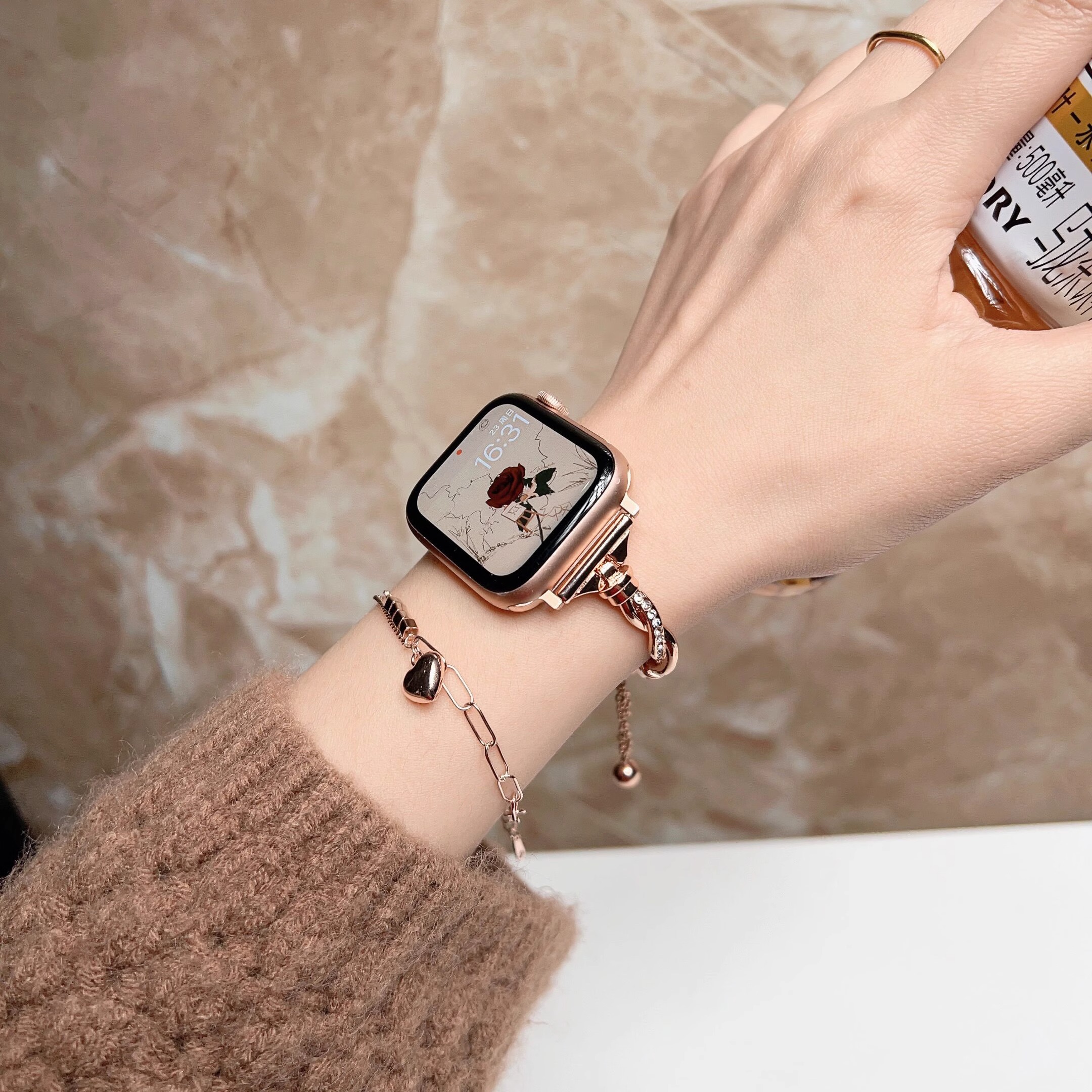 适用applewatch9苹果iwatch876麻花链SE女生Ultra49细手腕表带S10