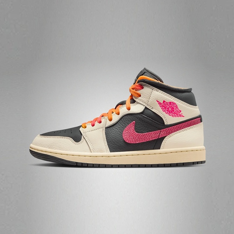 耐克（NIKE）女子AJ1 MID篮球鞋IB7007-107