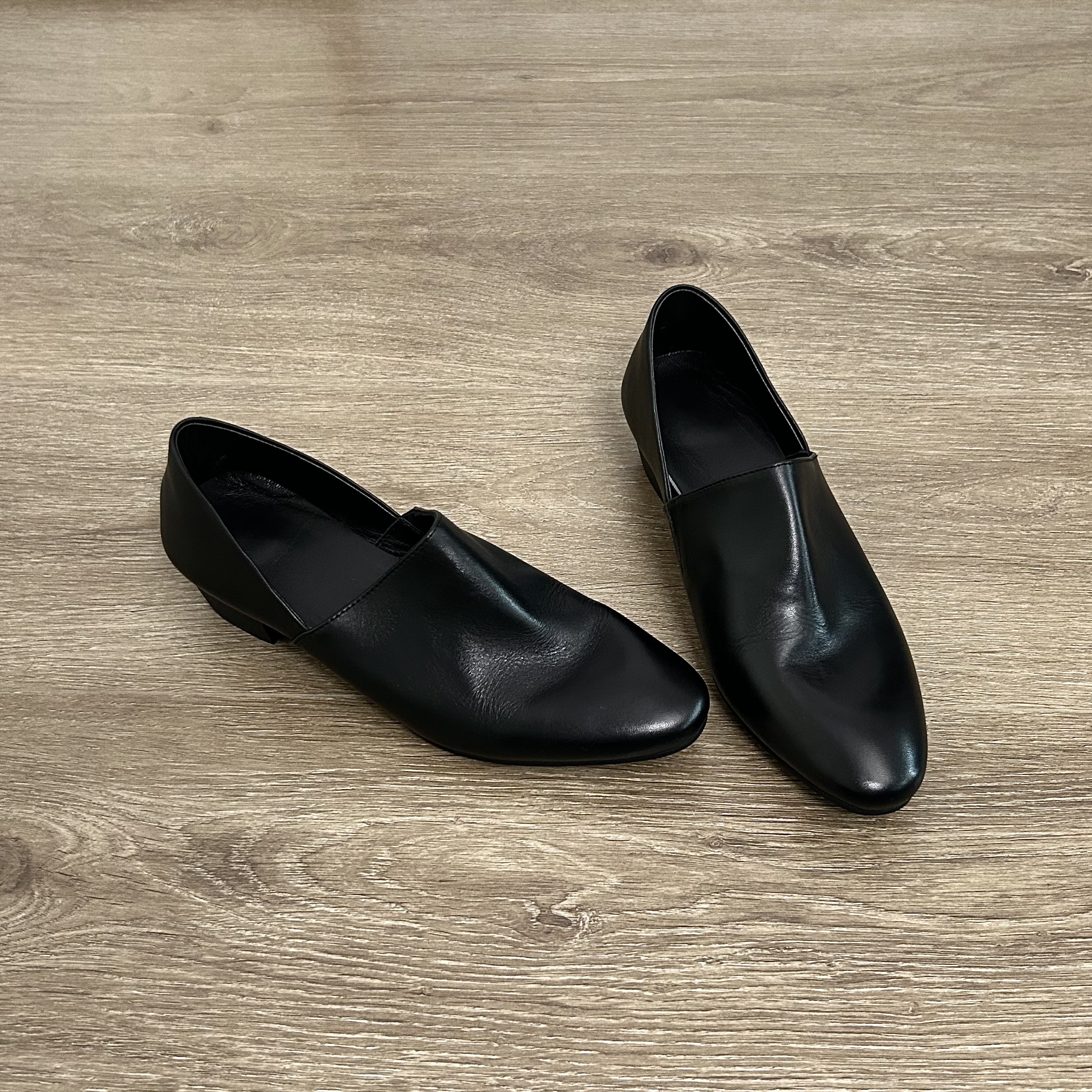 Dannyfrey极简英伦风超软牛皮圆头低跟乐福鞋女职场套脚休闲单鞋