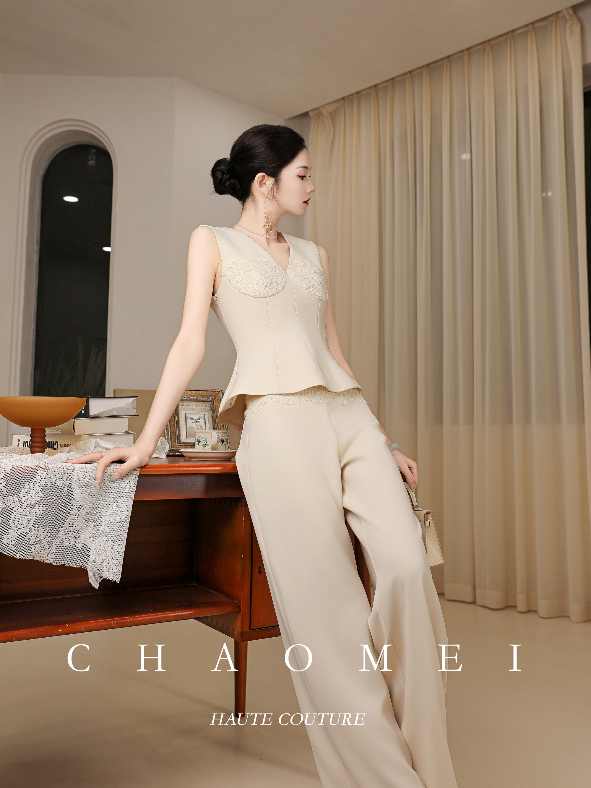 冯（CHAOMEI【婷婷私服】米杏色显瘦蕾丝显瘦套装高腰休闲日常百搭