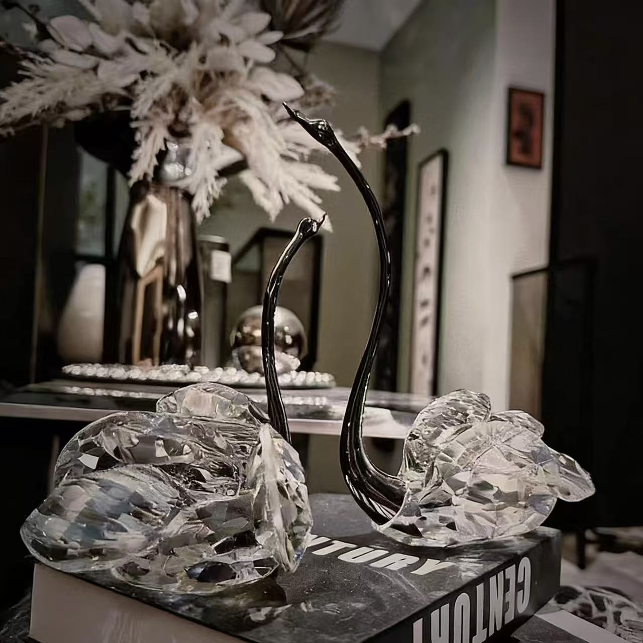 新款轻奢K9水晶天鹅摆件情侣个性浪漫情人节日装饰礼品送结婚闺蜜