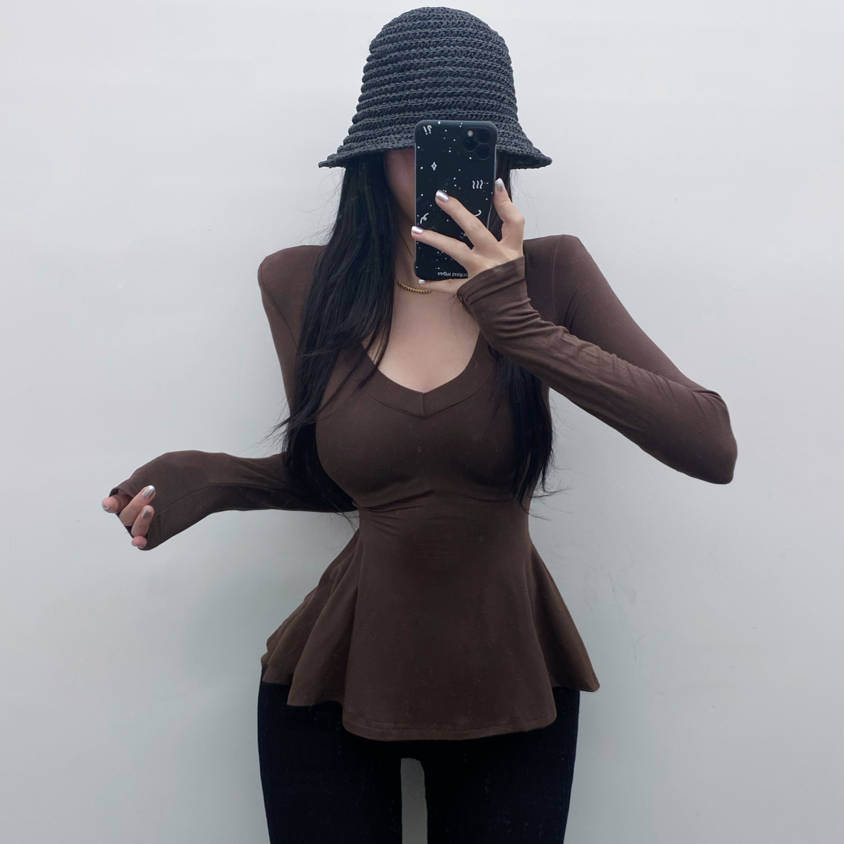 纯欲风辣妹V领长袖T恤女2025秋季新款设计感气质收腰显瘦打底衫