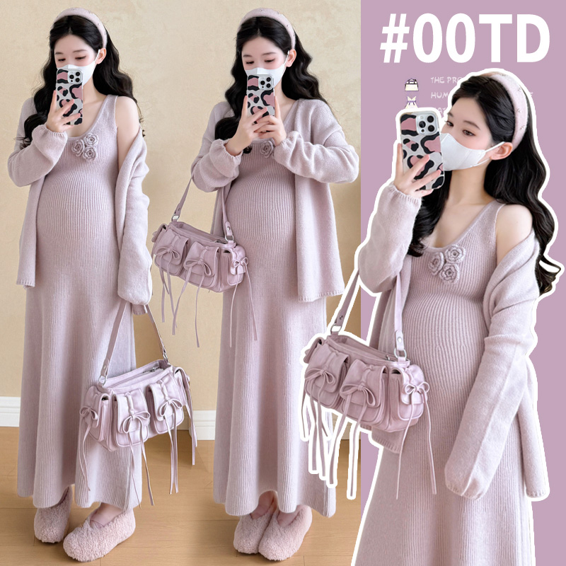 秋季孕妇装时髦洋气秋冬孕妇穿搭立体钩花背心裙＋外套孕妇两件套