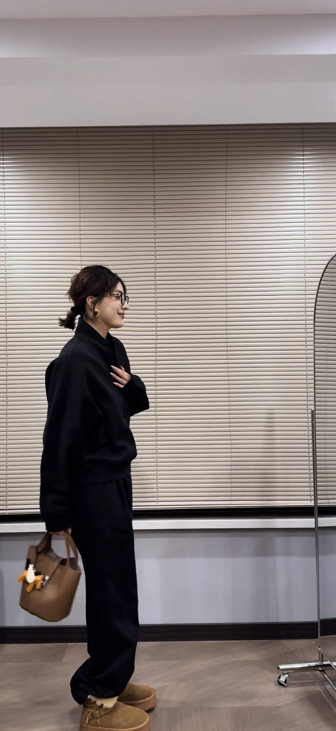 [吉卡思]极简时尚运动套装女秋冬加绒立领半拉链卫衣直筒裤两件套