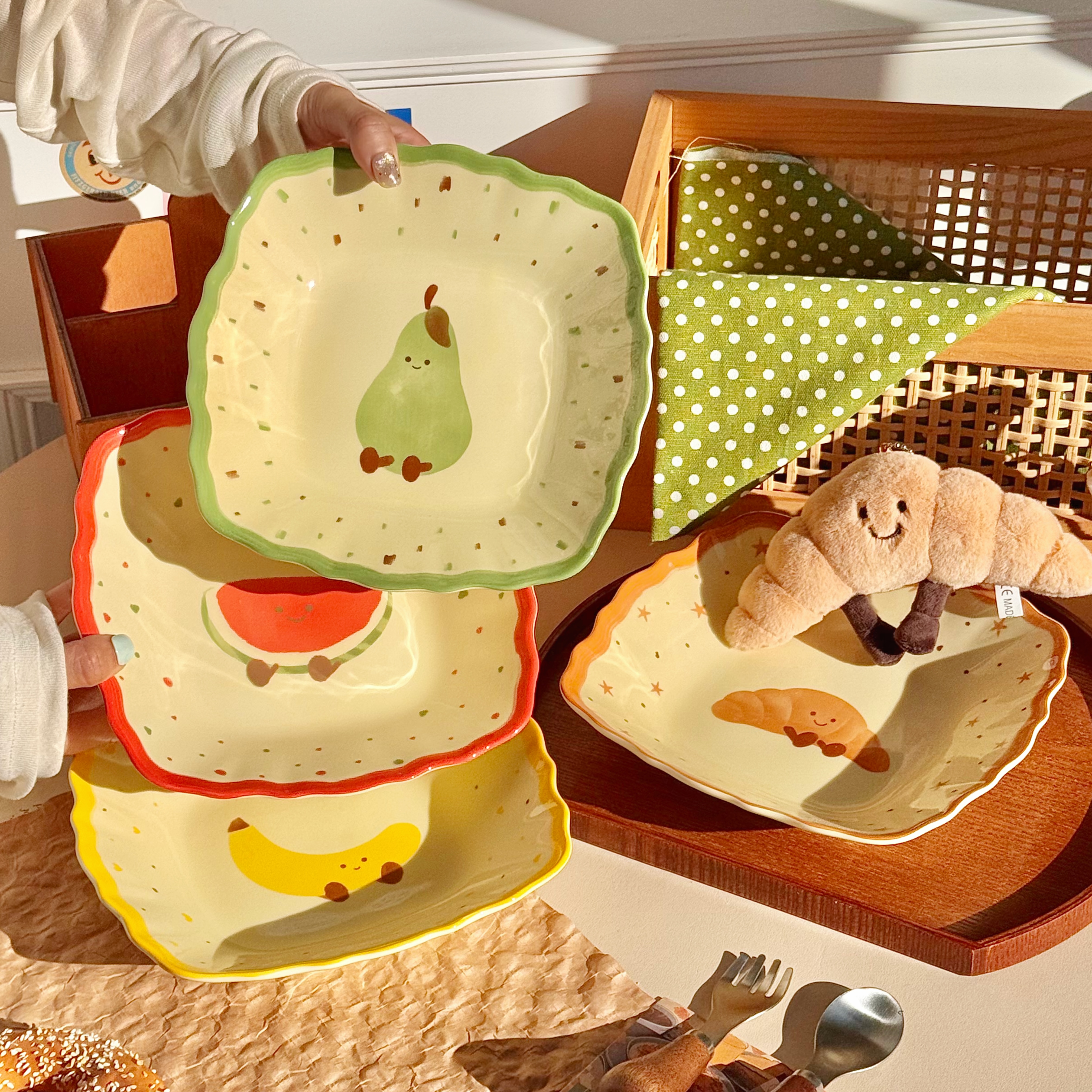 水果可颂方盘8英寸陶瓷釉下彩高颜值ins好看可爱家用菜盘深盘盘子