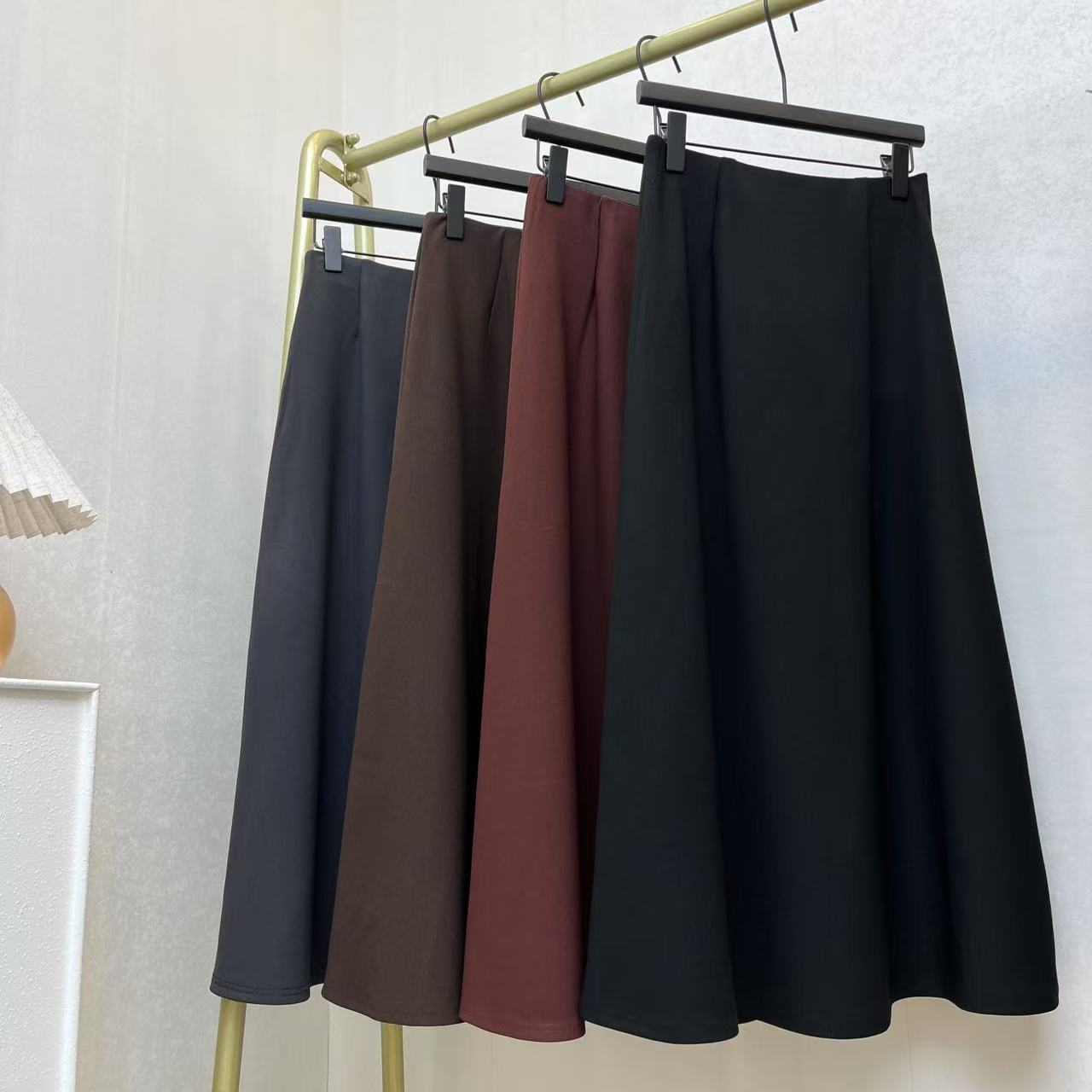 826春秋新品2025欧洲站洋气纯色半裙松紧腰设计A字裙气质百搭欧货