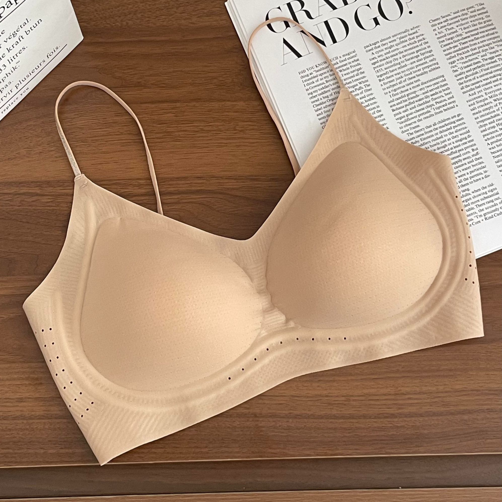 白T不透！粉底液隐形无痕内衣女舒适夏薄款大胸显小聚拢美背文胸罩