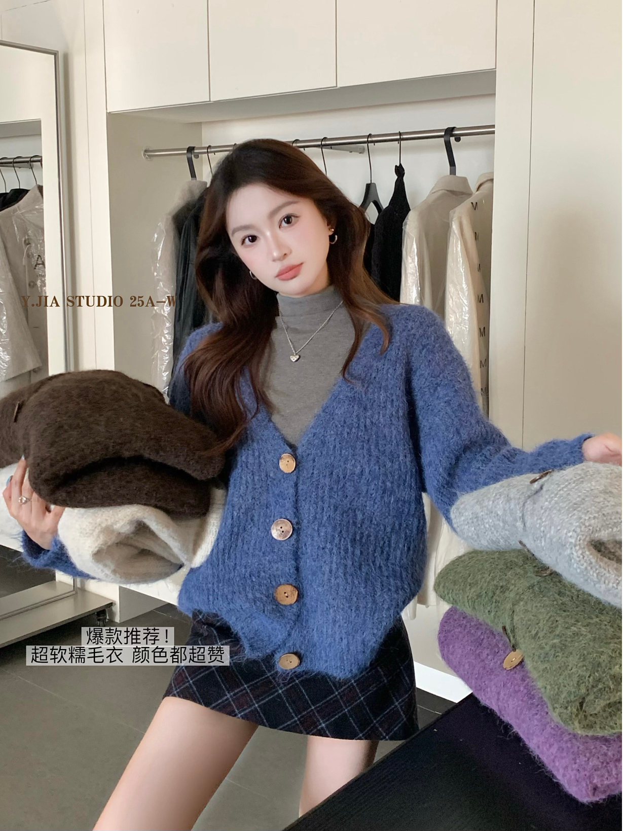 韩系温柔慵懒风宽松设计感小众木扣v领毛衣针织开衫女2025秋季款