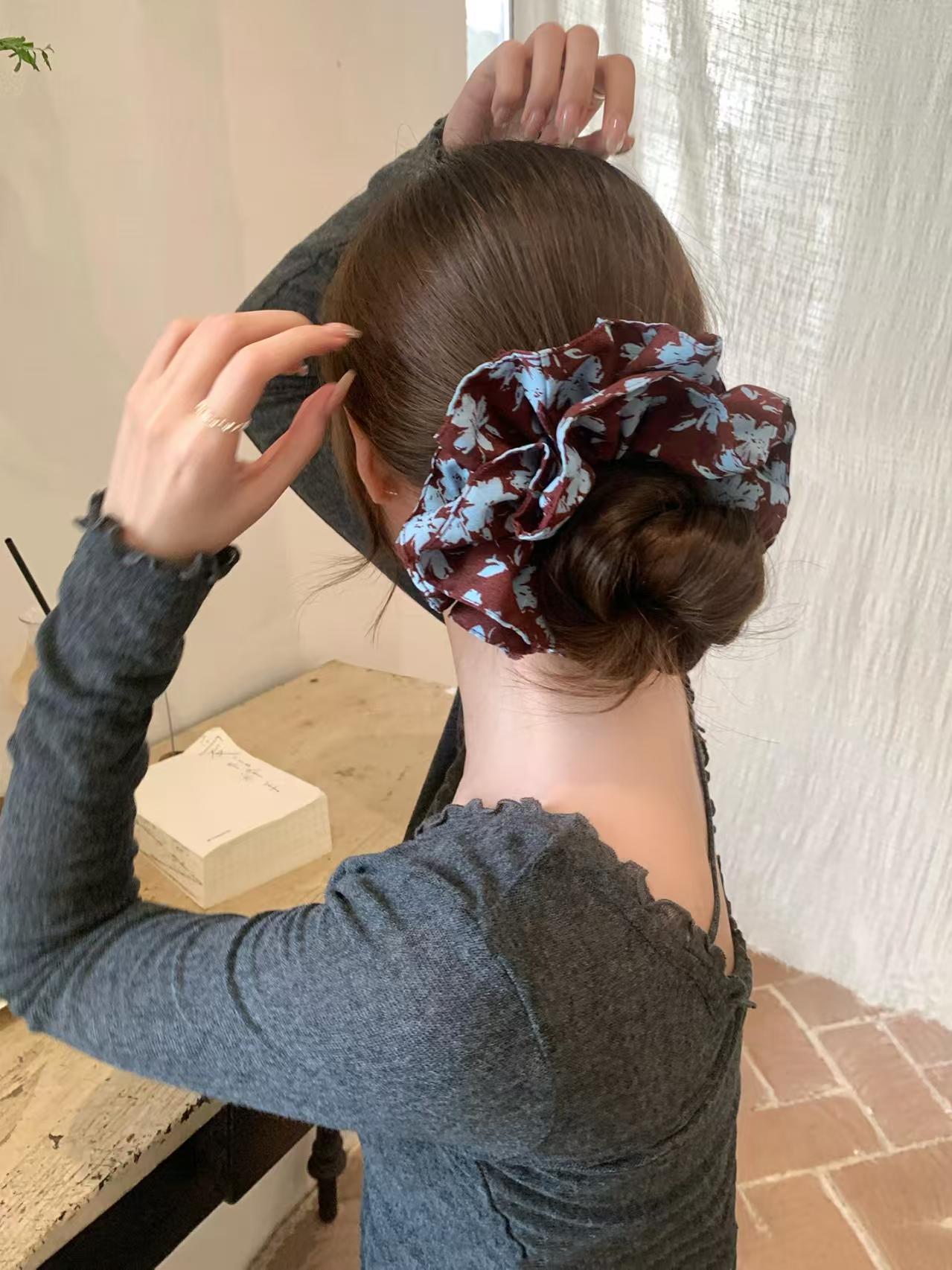 俞之美YZM高级感花朵缎面大肠发圈女扎头发丸子头超大号发饰头绳