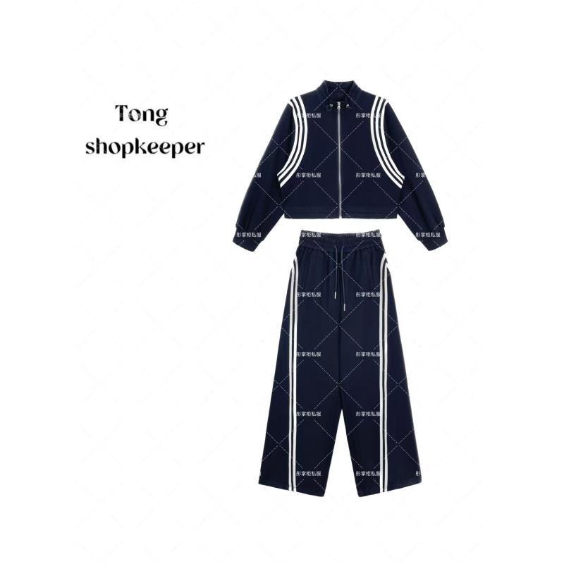 QJ/彤掌柜1682519 秋款2025套装绵羊毛弧形条纹时尚抽绳酷帅套装