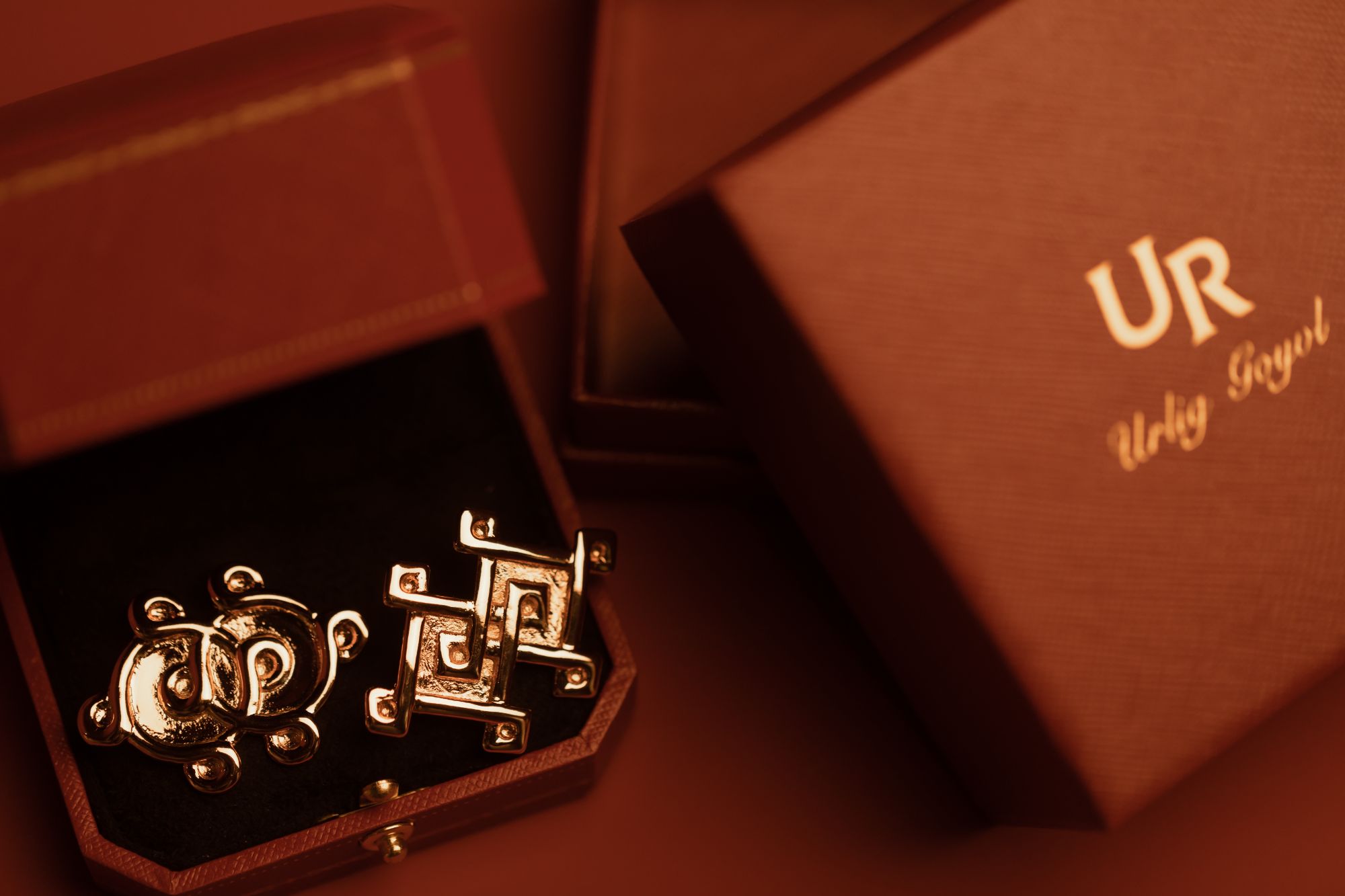 合金胸针 UR【顺丰包邮-无运费险】情侣胸针 玫瑰金色套装轻奢时尚