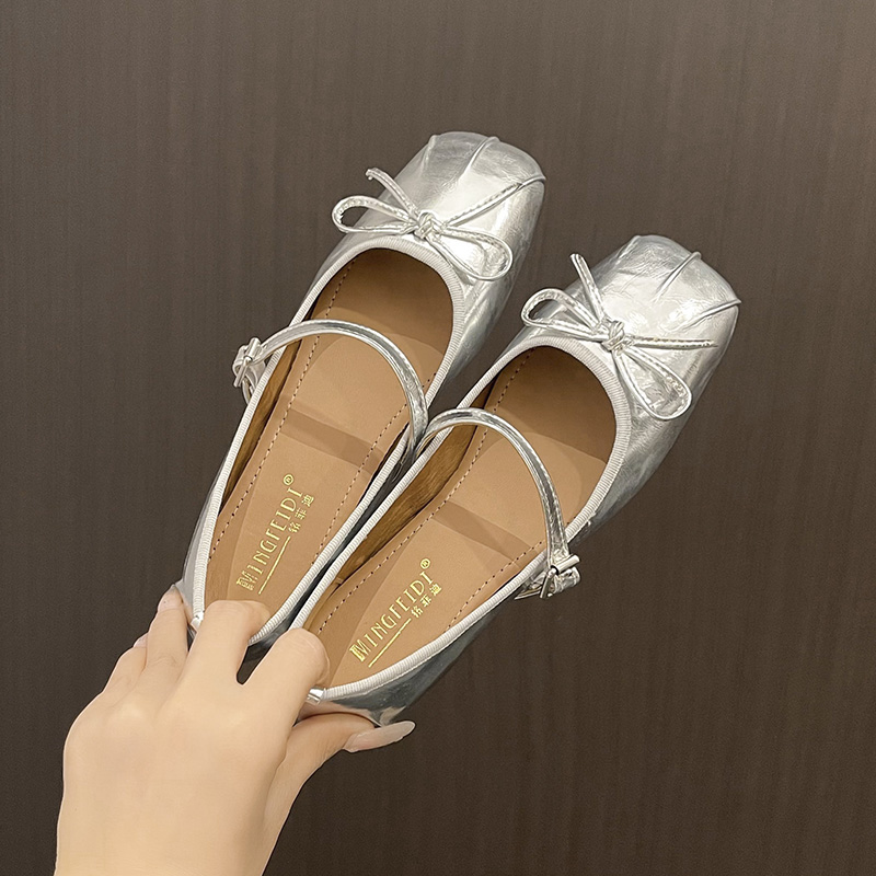 银色玛丽珍内增高一字带单鞋女新款晚晚风配裙子浅口芭蕾舞平底鞋