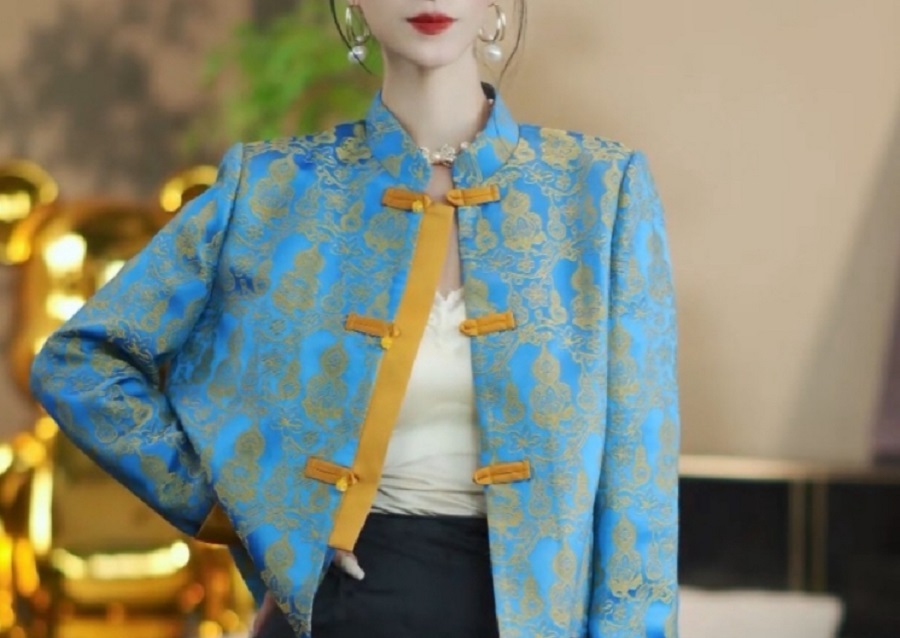 3801-新国潮一字扣时尚立领秋季外套