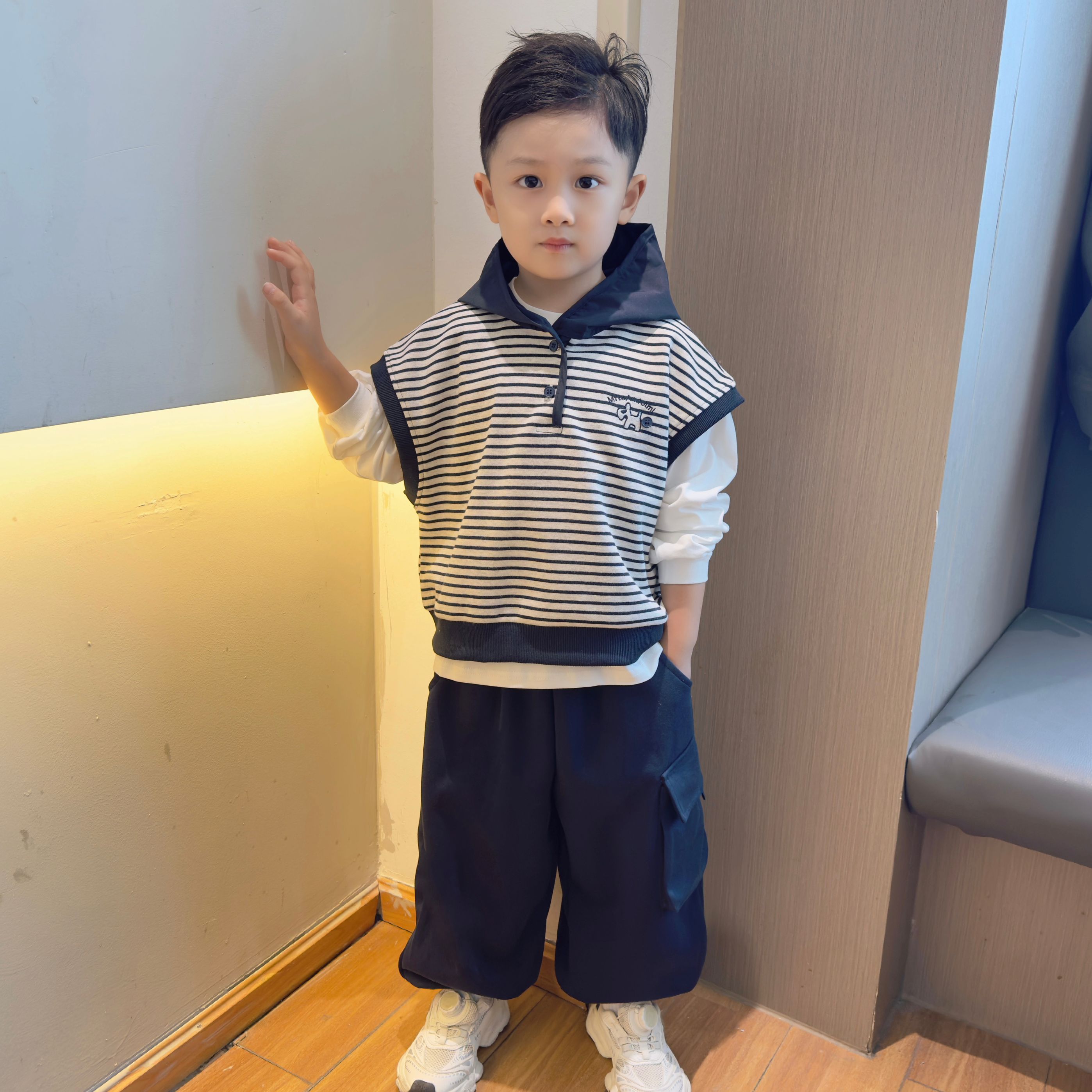 男童连帽马甲三件套装春秋款2025新款儿童装痞帅男孩宝宝秋装衣服