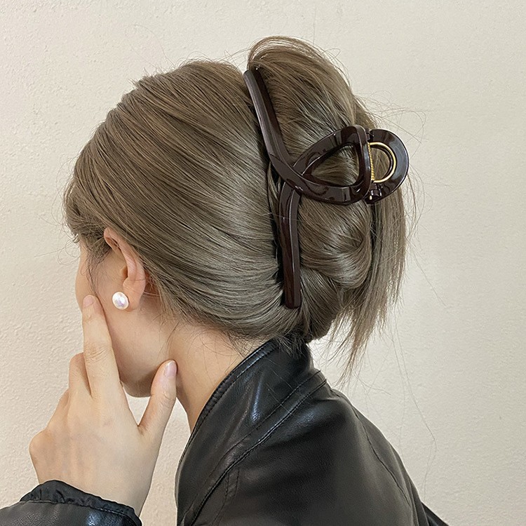 适合发量多13cm大号抓夹韩国高级感简约百搭盘发鲨鱼夹发夹pc材质