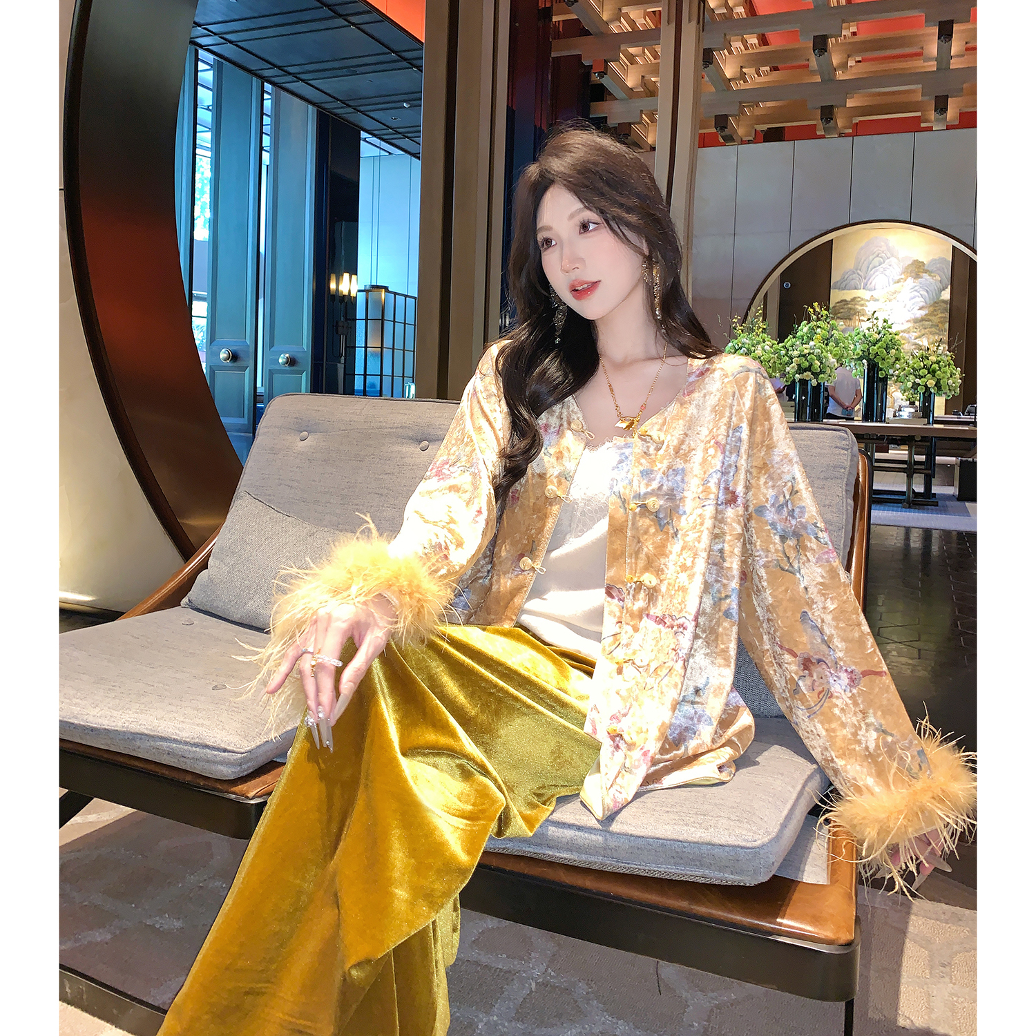 果果【金阙谣】 新中式上衣2025女装秋季刺绣圆领开襟重工短外套