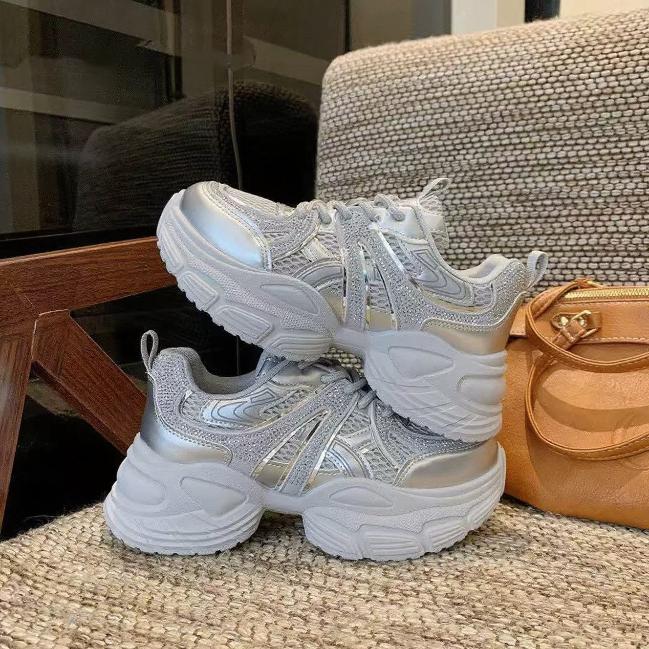 8986爆款老爹鞋女轻便小巧显脚小小香风银角大王透气拼接减震K1