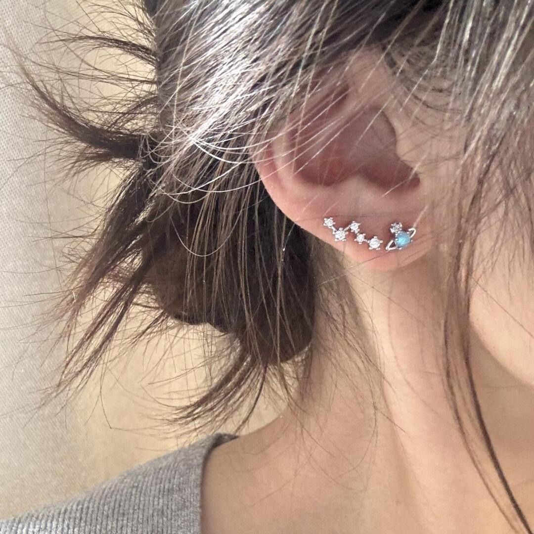 星球遗迹~清冷感蓝色星球耳钉小众简约设计感双耳洞叠戴百搭耳饰