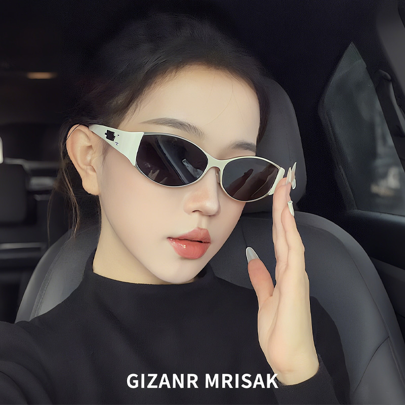 高级感偏光男女通用防紫外线百搭街拍时尚潮流太阳镜可配近视镜