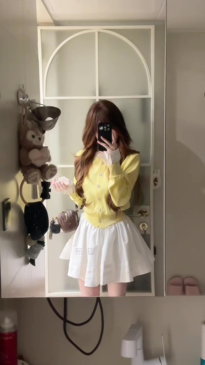 H2AN1 STUDIO撞色拼接假两件针织开衫毛衣外套木耳边百褶裙套装女