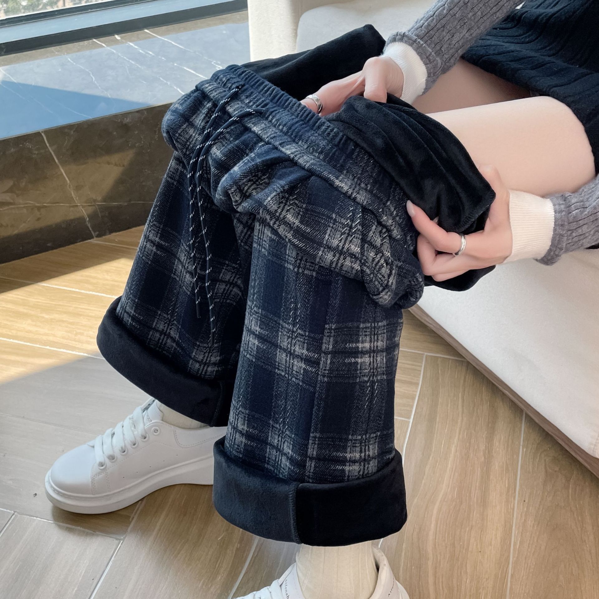 窄版阔腿裤女秋冬加绒加厚复古直筒休闲格子裤九分小个子显瘦卫裤