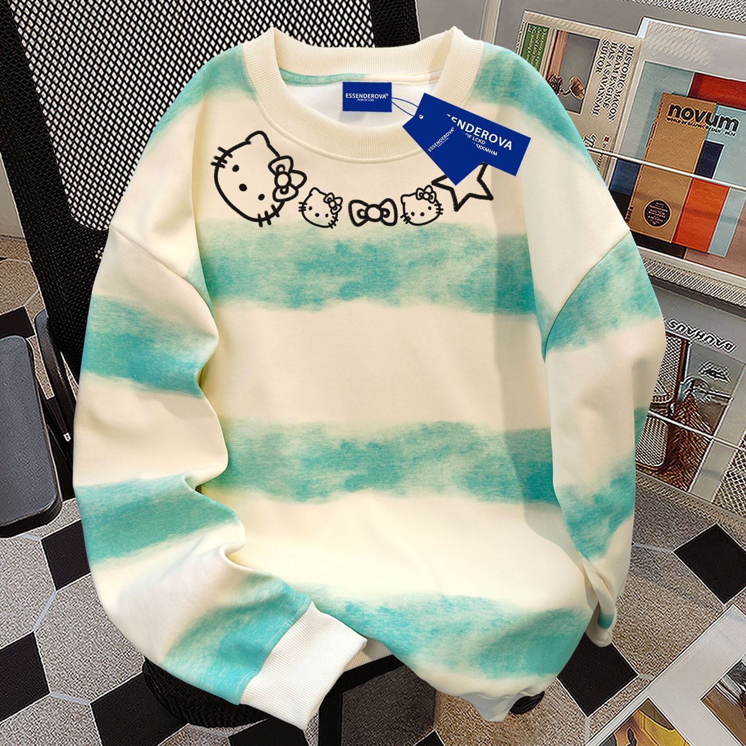 日系可爱小众扎染横条圆领卫衣男女秋冬季加绒加厚宽松显瘦上衣潮