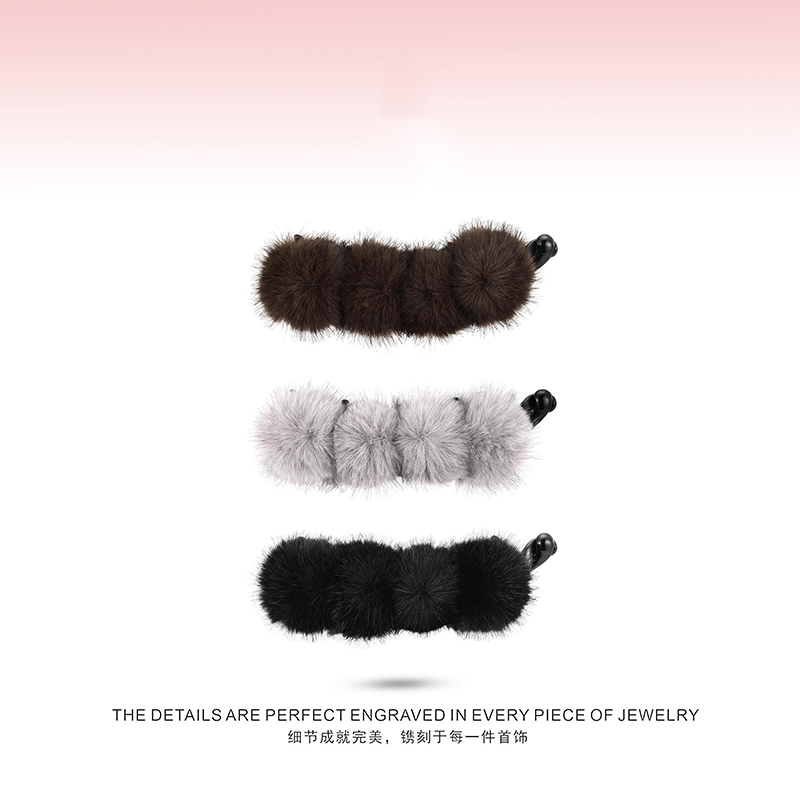 温柔秋冬毛球发夹女2025新款高马尾香蕉夹百搭竖夹发卡后脑勺头饰