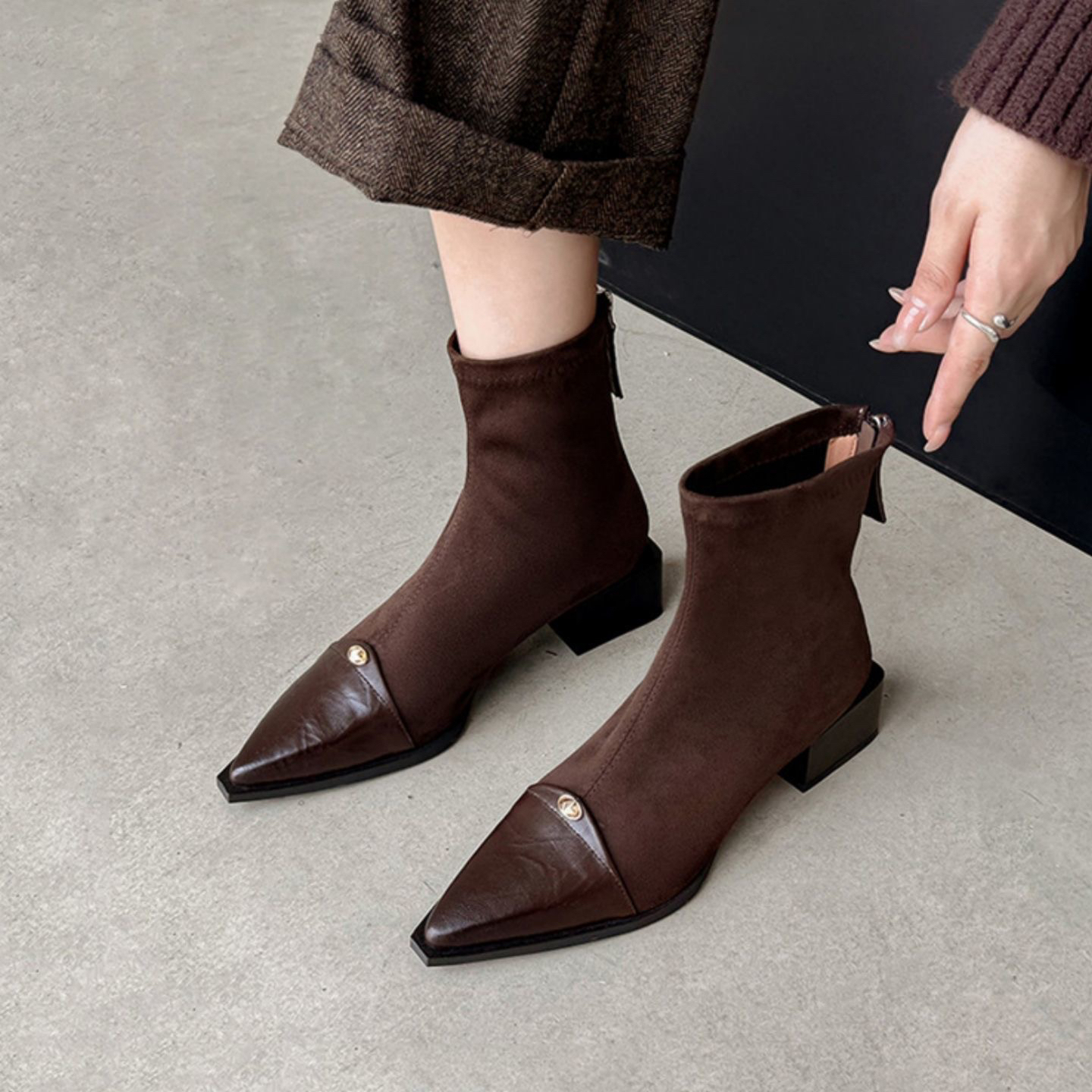 绒里百搭粗跟法式方头袜靴气质2025年棕色加绒阔腿裤必备上班鞋子