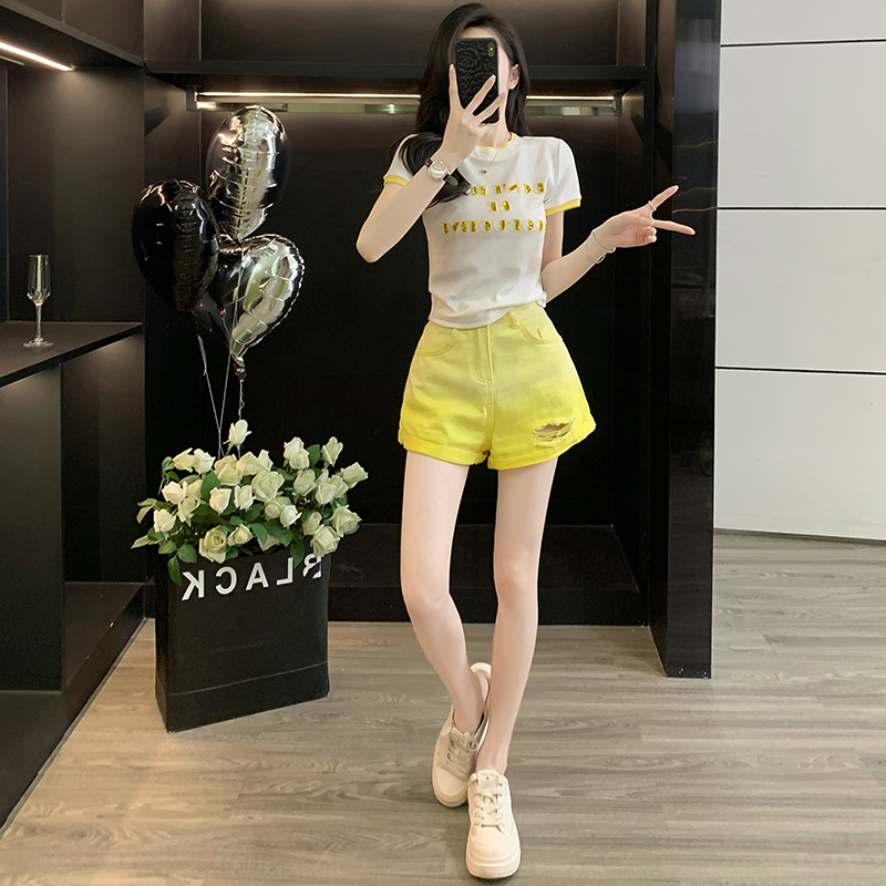 韩系洋气小个子休闲套装女设计感短袖上衣渐变黄色牛仔短裤两件套