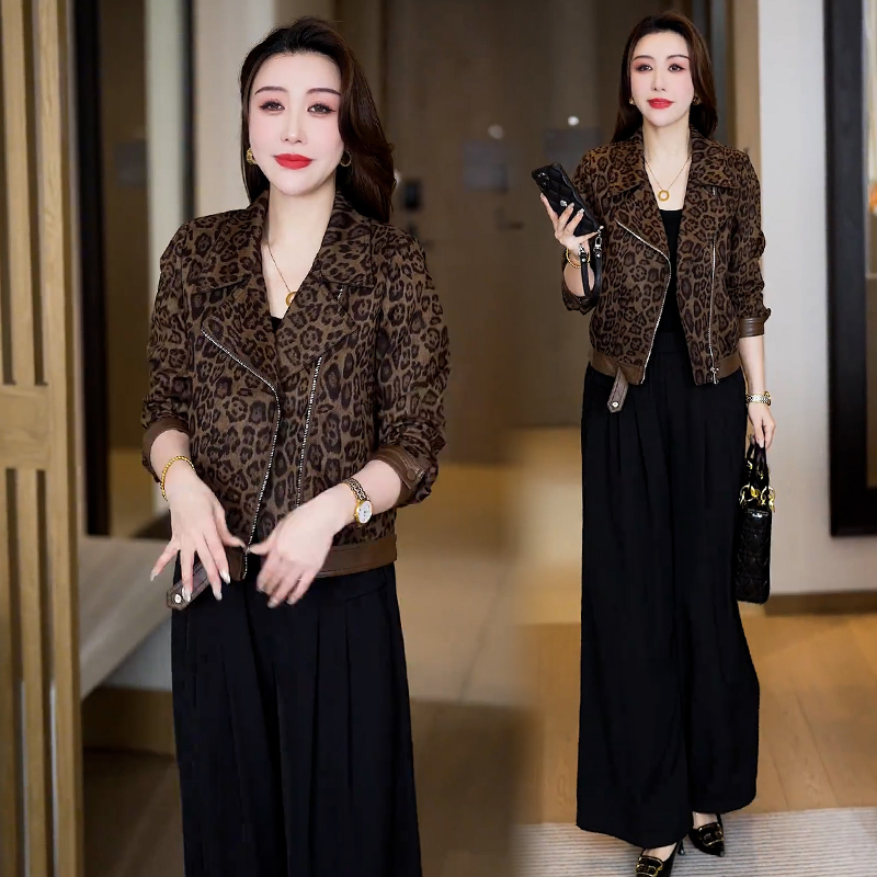 复古小个子减龄显瘦短外套女2025年秋冬新款洋气百搭长袖豹纹上衣