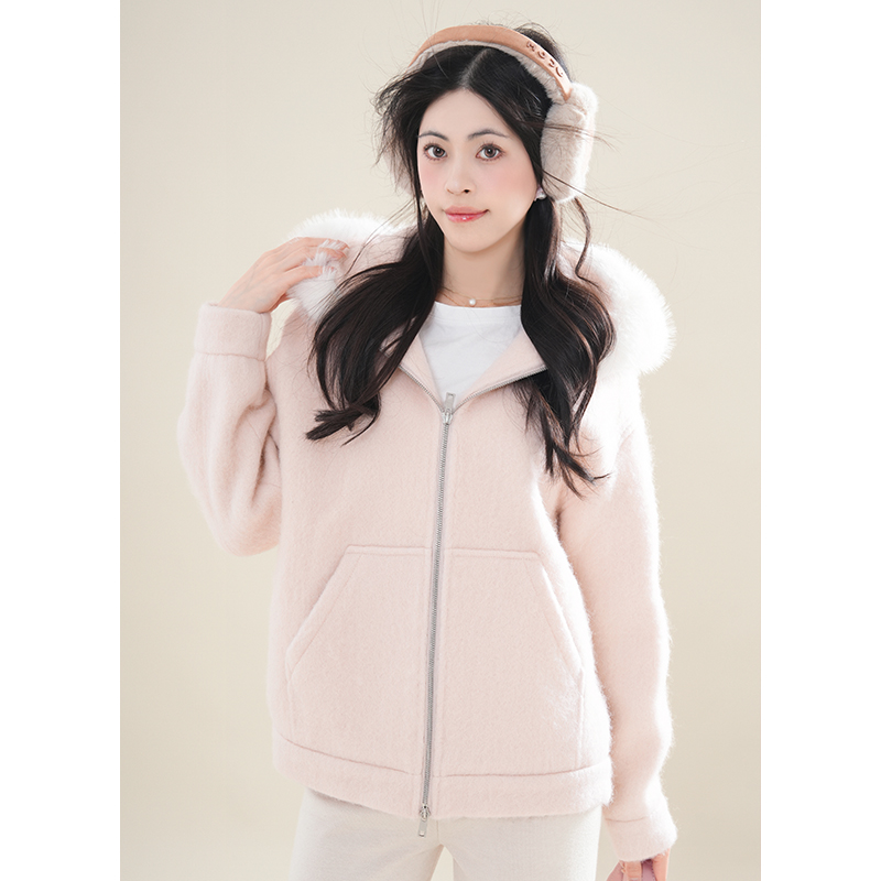秋冬女装2024新款小香风百搭减龄漂亮洋气短款毛茸茸加厚毛呢外套