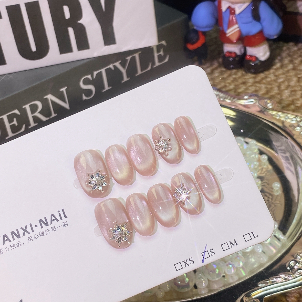 【初雪】爆闪锆石钻拼雪花裸粉色玻璃珠猫眼纯手工穿戴甲显白可拆