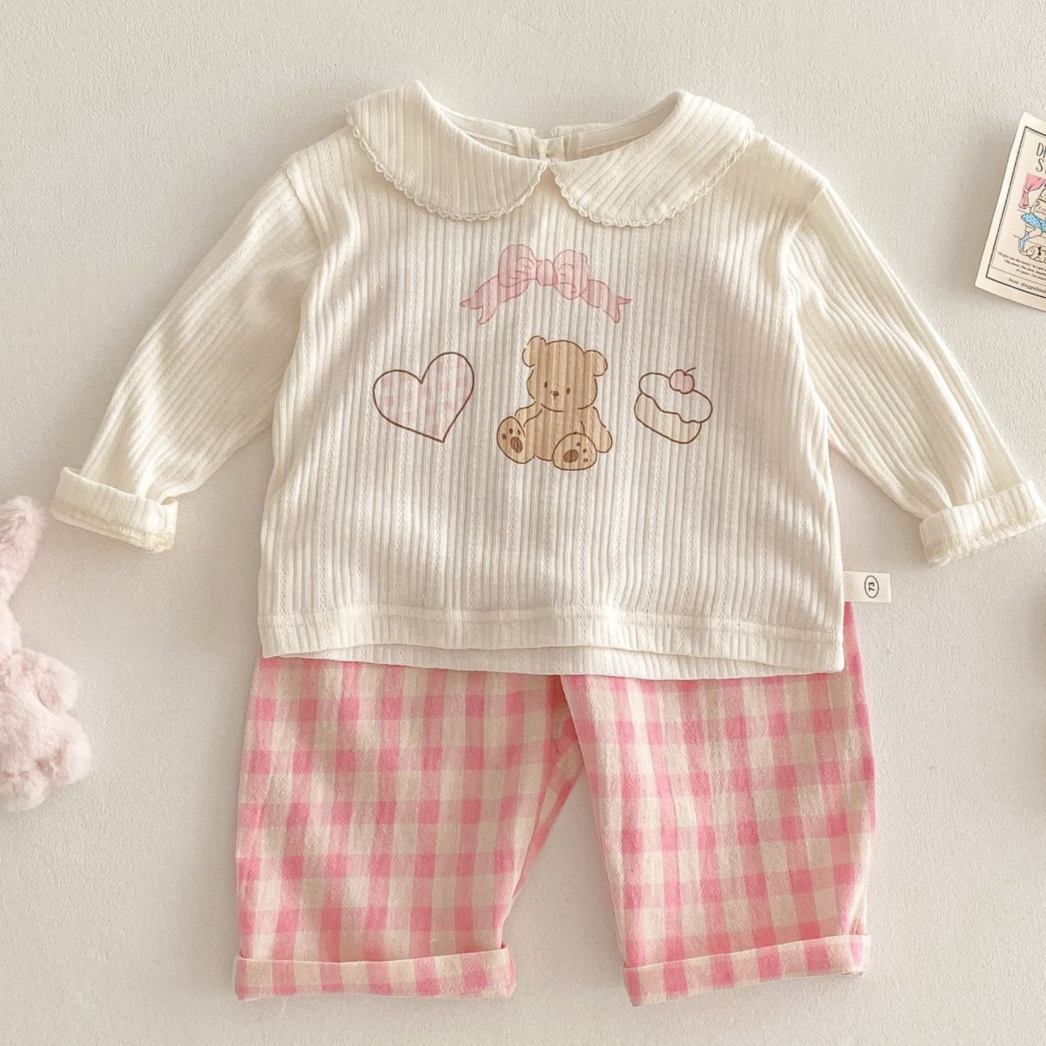 女童洋气打底衫春秋新款春季女宝宝爱心印花T恤儿童娃娃领上衣