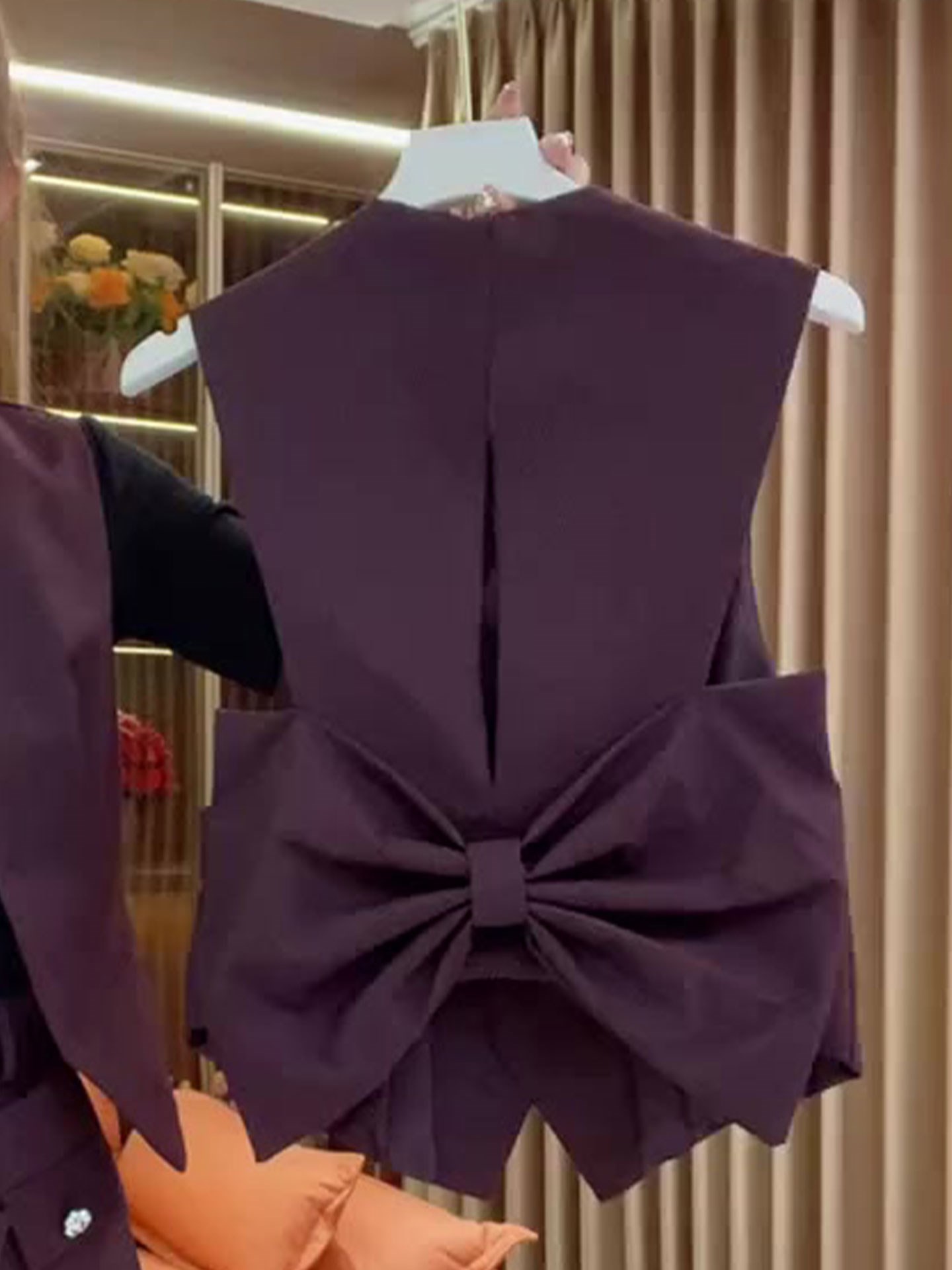 高级感洋气蝴蝶结设计小上衣名媛早秋网红新款显气质瘦女马甲小衫