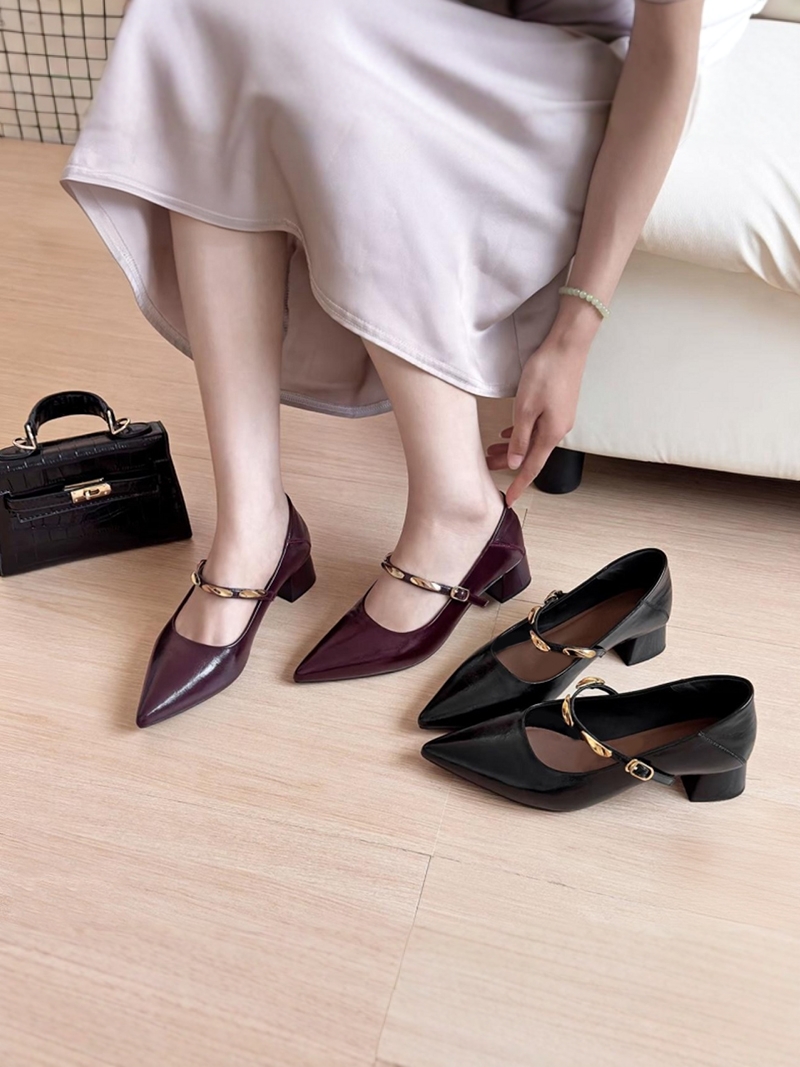 2025新款春秋季小金条尖头单鞋女中跟粗跟真皮女鞋法式复古玛丽珍
