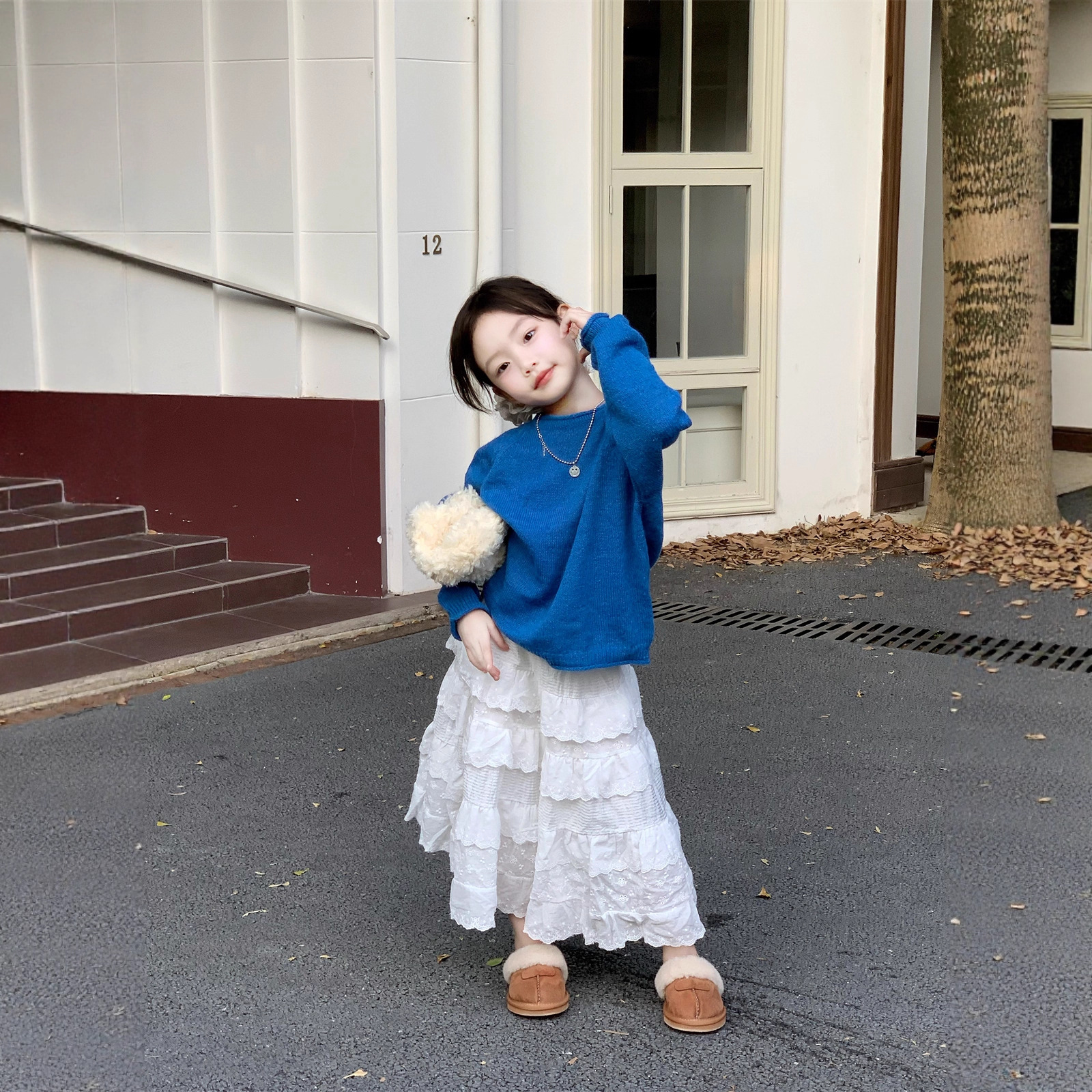 小思家女童2025秋季新款韩版洋气百搭圆领毛衣花边蛋糕半身裙套装