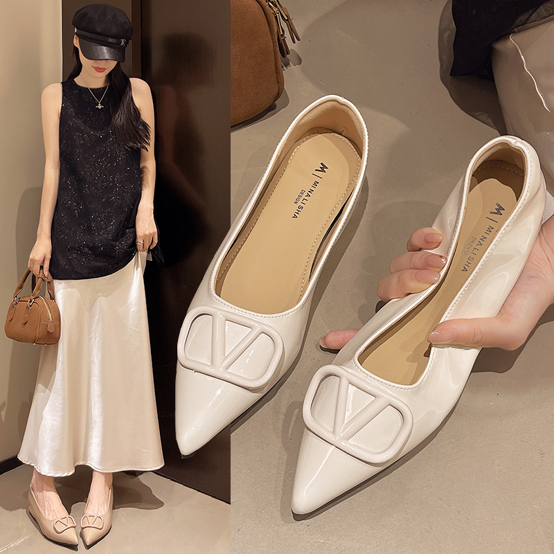 平底豆豆鞋外出一脚蹬女鞋单鞋低跟浅口鞋子皮鞋尖头