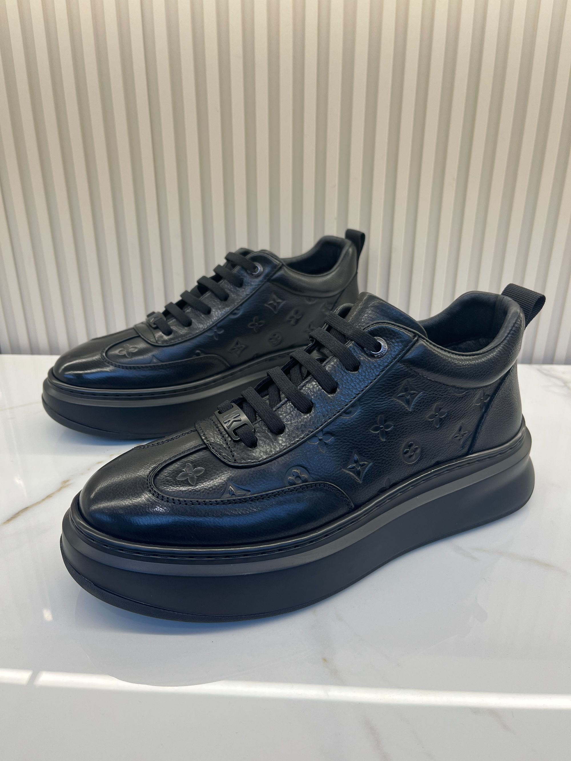 冬季新款休闲百搭加绒男鞋5656514