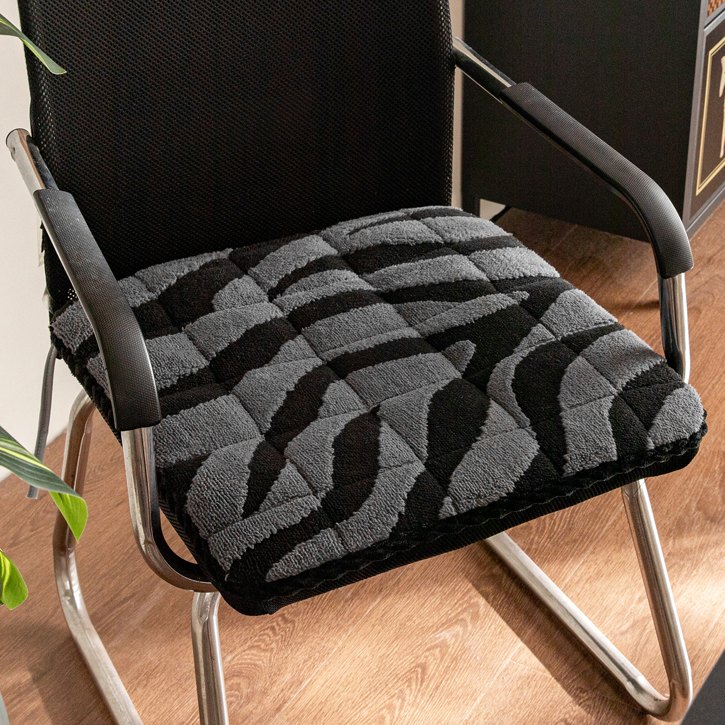 椅子坐垫办公室久坐椅垫棉麻餐桌餐椅加厚座垫学生屁股垫子凳子软