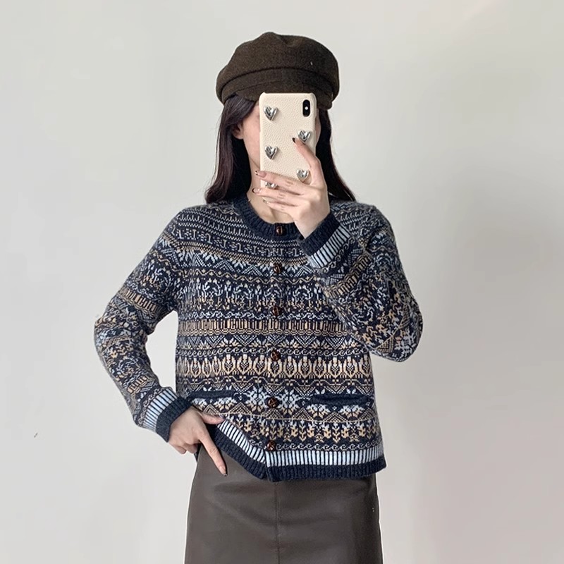 针织开衫外套女秋季新款2025时尚气质舒适的长袖圆领毛衣外搭上衣