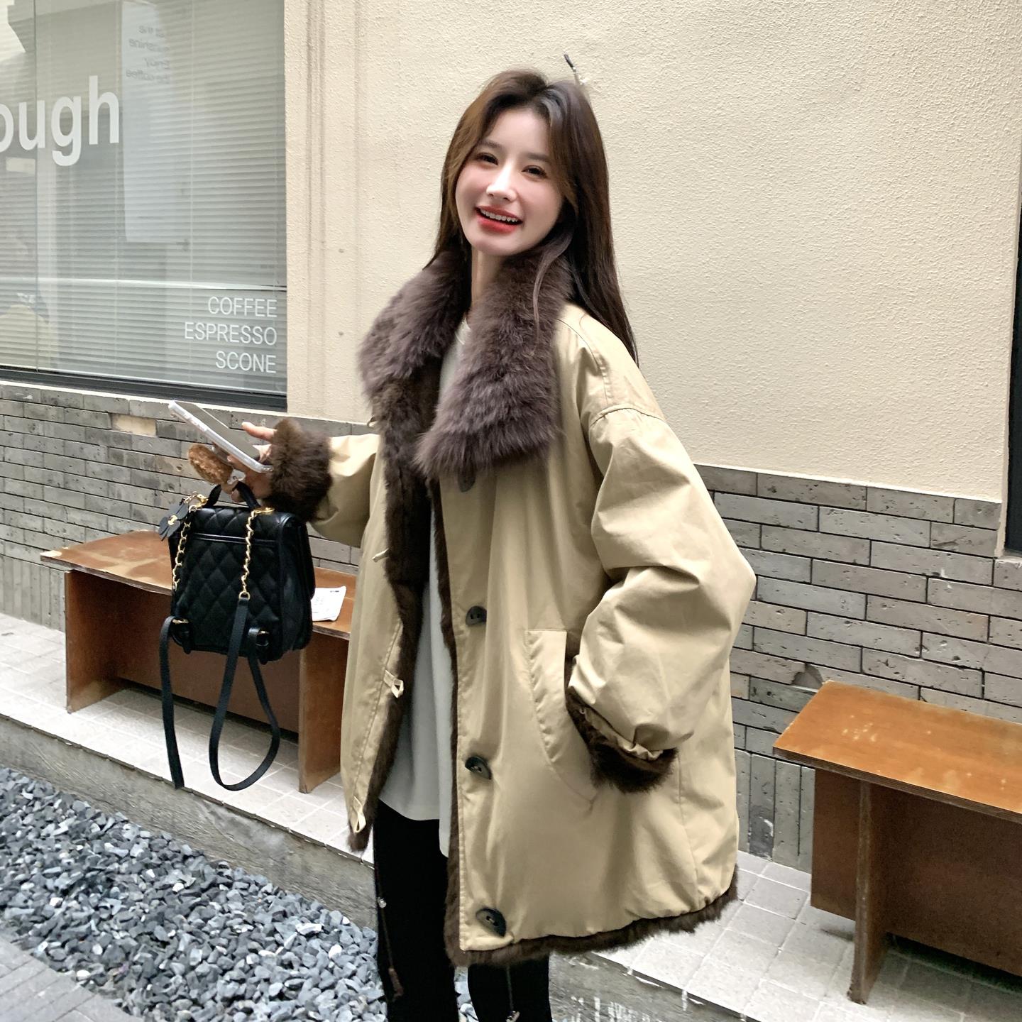 时髦范两面穿毛绒拼接派克服女2025冬新款韩版爆款环保仿皮草外套