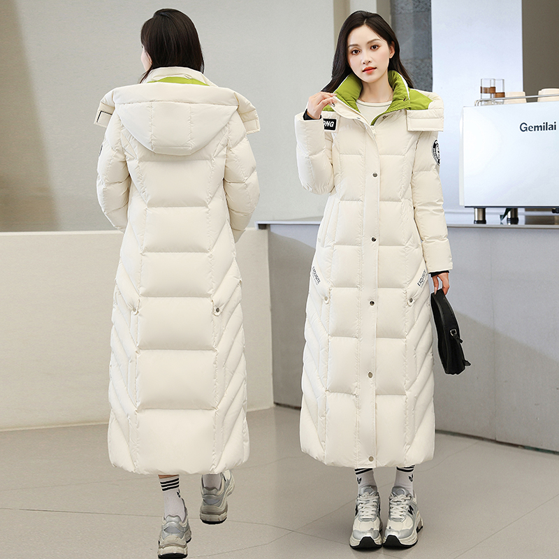 2025年新款羽绒服女长款修身加厚加长过膝到脚踝95白鸭绒连帽外套