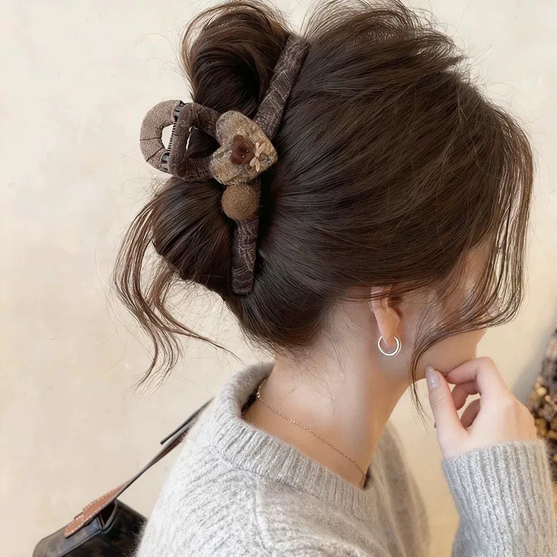 小熊爱心咖色格纹抓夹女2025新款高级感大号鲨鱼夹盘发夹子发饰秋